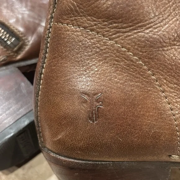 FRYE Zipper Up Soft Leather Bootie 2 inches Heels size 9 - Picture 11 of 14
